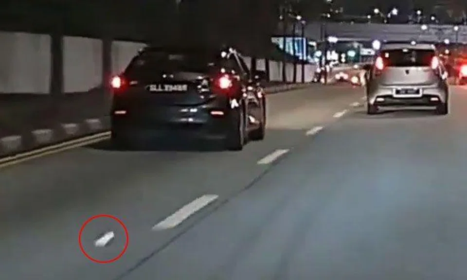 Malaysian netizens trash driver of Singapore-registered car who threw rubbish onto road in Johor
