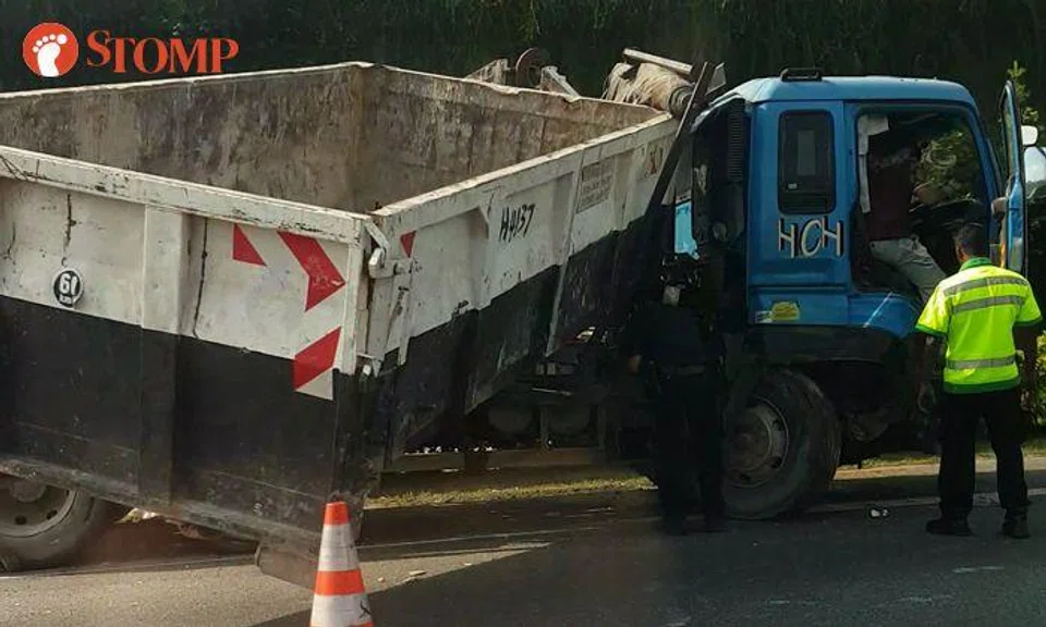 Lorry smashes into road divider along CTE towards PIE