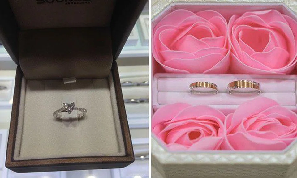 FB user looking for lost proposal ring and wedding band last seen at One Raffles Place