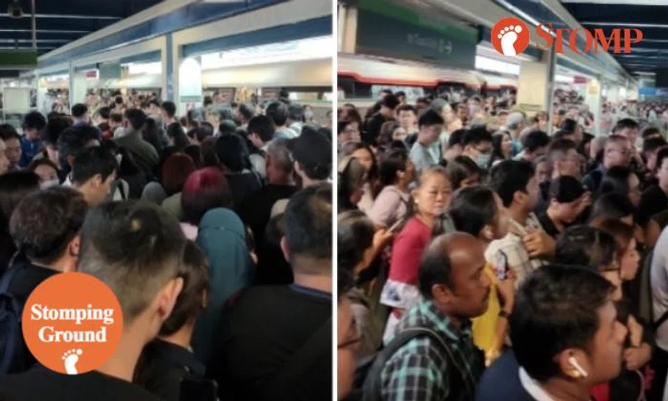 Boon Lay MRT station