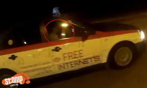 Cabby suddenly brakes and changes lanes without signalling, then shows rider middle finger after getting horned at