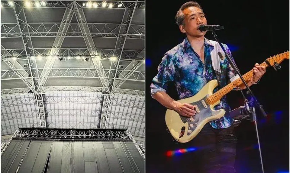 Taiwanese rock band Mayday's guitarist Stone thanked the National Stadium's "mighty roof" for keeping him sheltered amid the heavy rain.