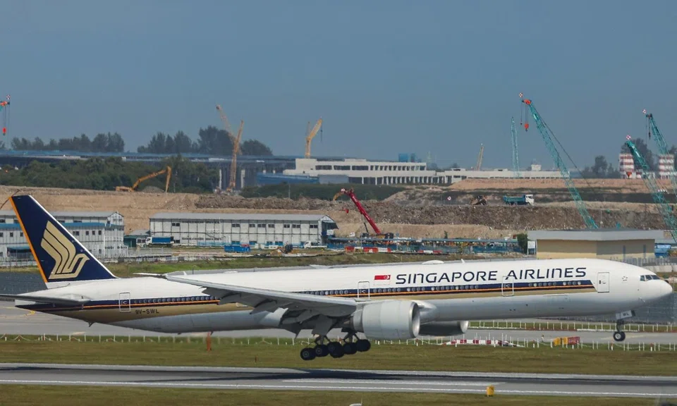 Jail for syndicate member who stole luxury watches, cash from SIA business class passenger