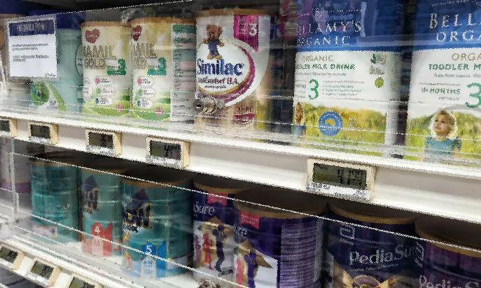 Couple stole 12 tins of milk powder worth over $1,565 from hypermarket, sold them on Carousell for $1,170