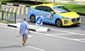 elderly jaywalkers pedestrians increase in road traffic accident