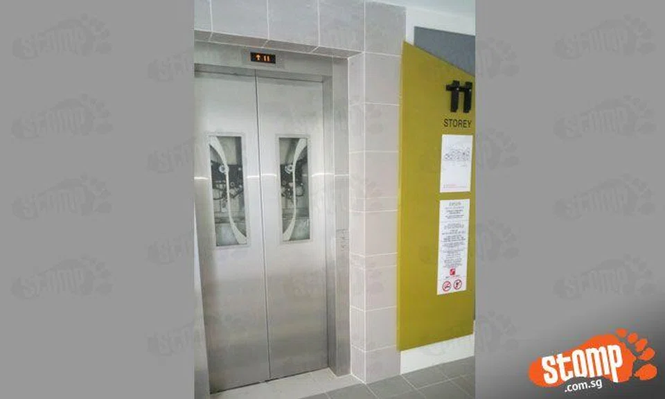 Two delivery guys trapped for over an hour in lift at Blk 818B Choa Chu Kang