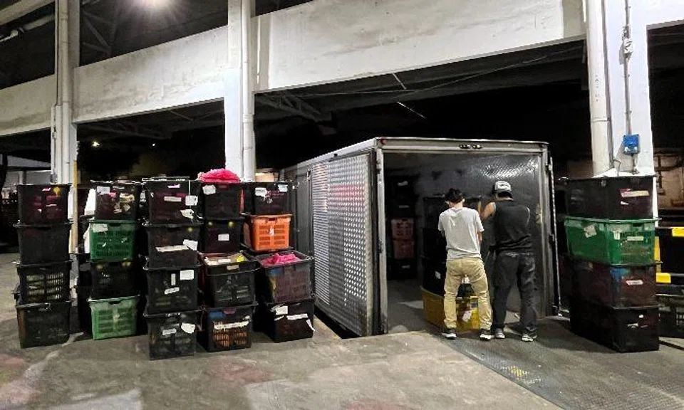 2 trucks checked at Woodlands Checkpoint found carrying a tonne of illegally imported M'sian produce
