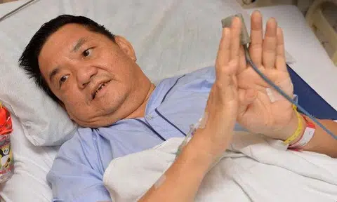  S'pore family in tour bus involved in KL chain collision: Man suffers spinal fracture while daughter gets concussion