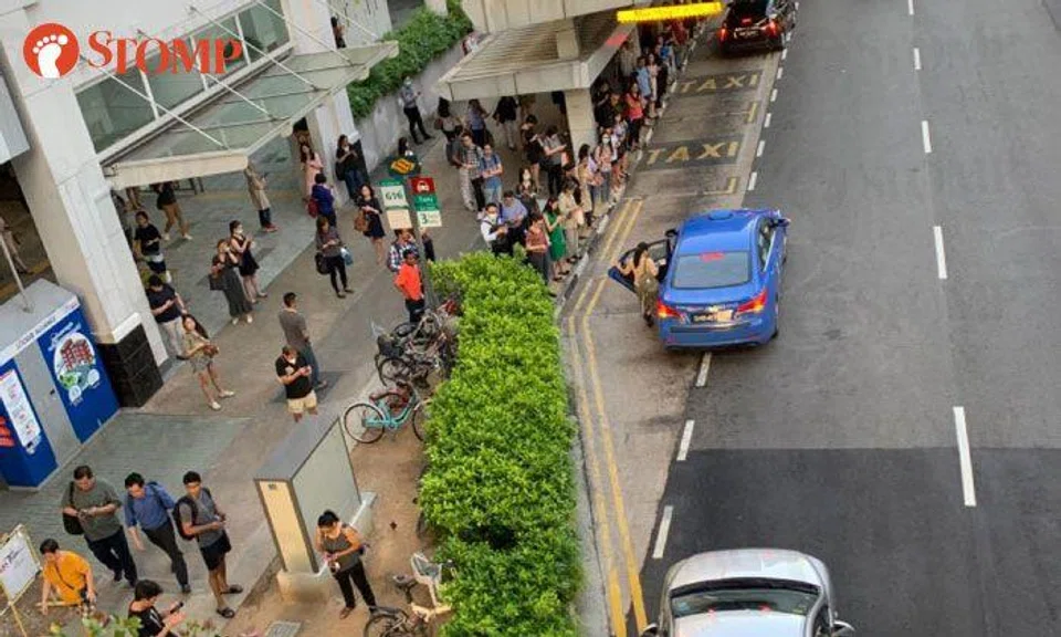 North East Line hit by power fault: No regular train service between Punggol and Buangkok MRT stations