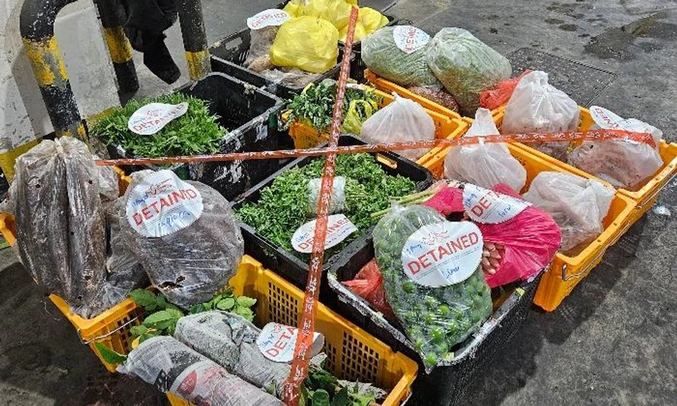  The Singapore Food Agency (SFA) has seized around 360kg of fresh produce illegally imported from Malaysia.