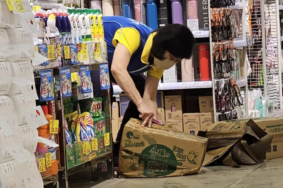 The leakage had dirtied stores and damaged goods.