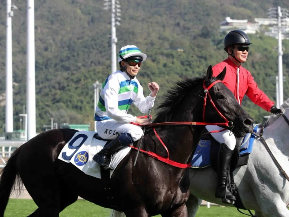 Voyage Samurai (Derek Leung) returning to scale after his debut win at Sha Tin on Feb 12, 2024. The Frankie Lor-trained miler is bidding for a fifth success in the Faculty Of Education Alumni Handicap (1,600m) at Sha Tin on April 6.
