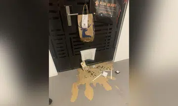 customer finds luckin order spilled outside flat after paper bag gives way
