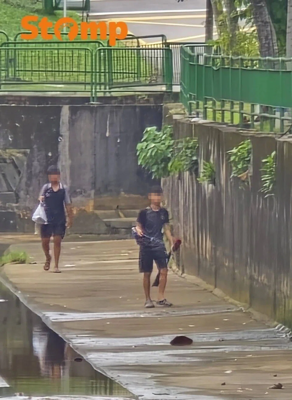 Kids spotted in Pasir Panjang canal worries Stomper: ‘I feel pitiful’