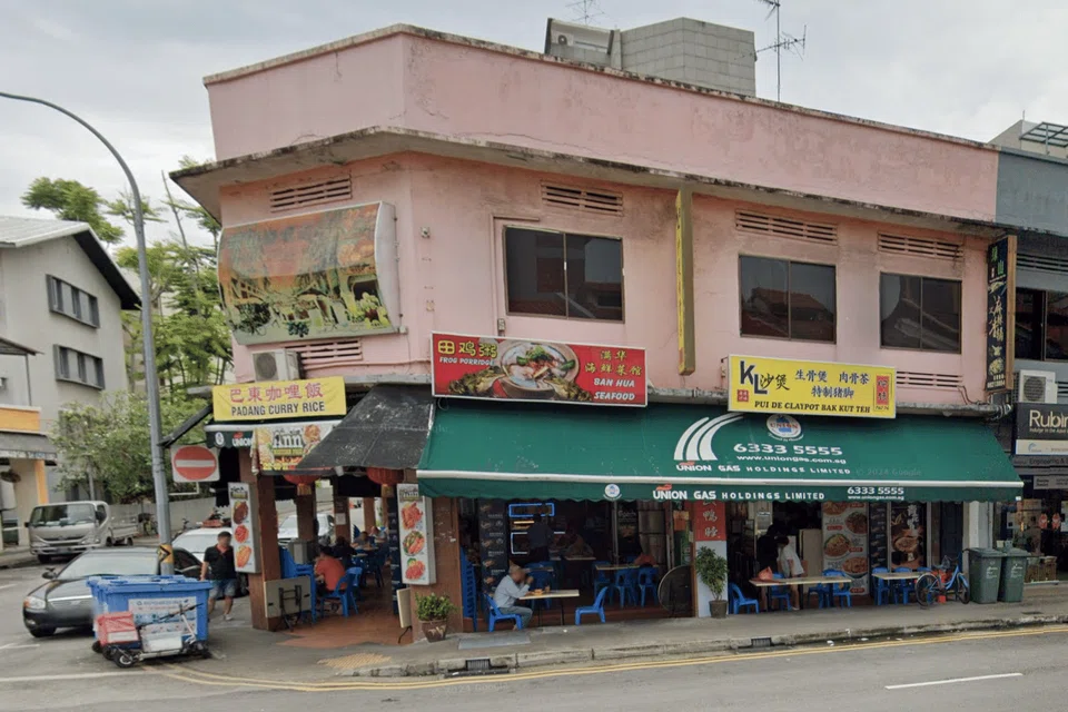 Coffee shop at corner of Geylang Rd and Lorong 31 Geylang