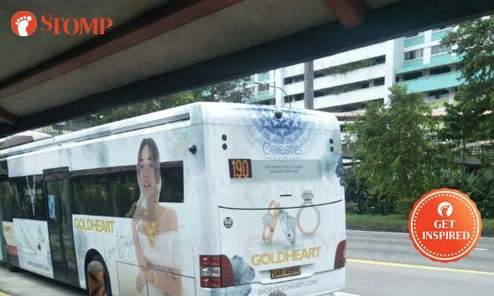 Kind SMRT bus captain stops woman from losing her gold bracelet, displays all-around good service