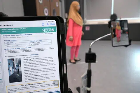 The AI software deployed by NTUC Health will analyse movements, posture, gait and balance to predict if seniors have a high, moderate or low risk of falls.