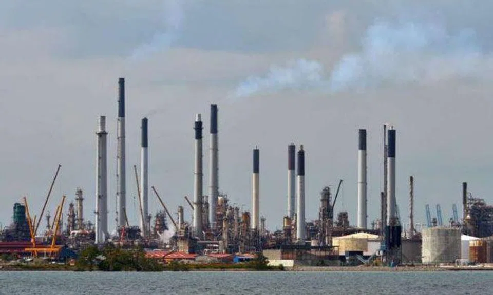 Fire breaks out at ExxonMobil and Shell site hit by chemical leak