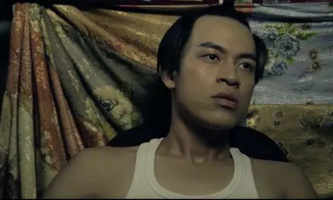 Man decides to isolate himself from society for 3 months -- only to realise the extent of his mother's love