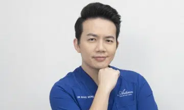Aesthetic doctor injects woman with excessive dermal fillers