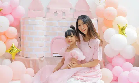 Father of 6-year-old killed in Chinatown accident offered free accommodation in S'pore by Ascott