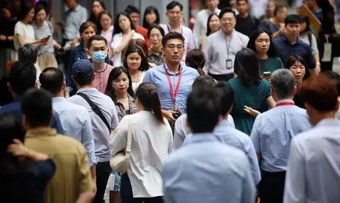 There were 3,600 retrenchments in the fourth quarter of 2024, up from 3,050 in the previous quarter.