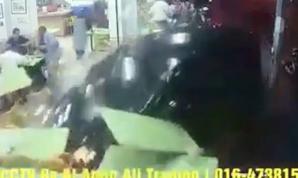  Speeding car rams into Penang restaurant filled with diners 