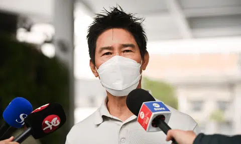 Ex-actor Edmund Chen has received permission to travel abroad as he awaits the date of his appeal against a jail sentence for causing a traffic accident.