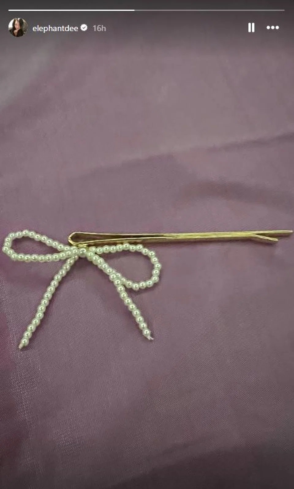 Dee Hsu had posted on social media for the first time after her sister's death at about midnight on Feb 9, sharing an uncaptioned photo of a bow hairpin.