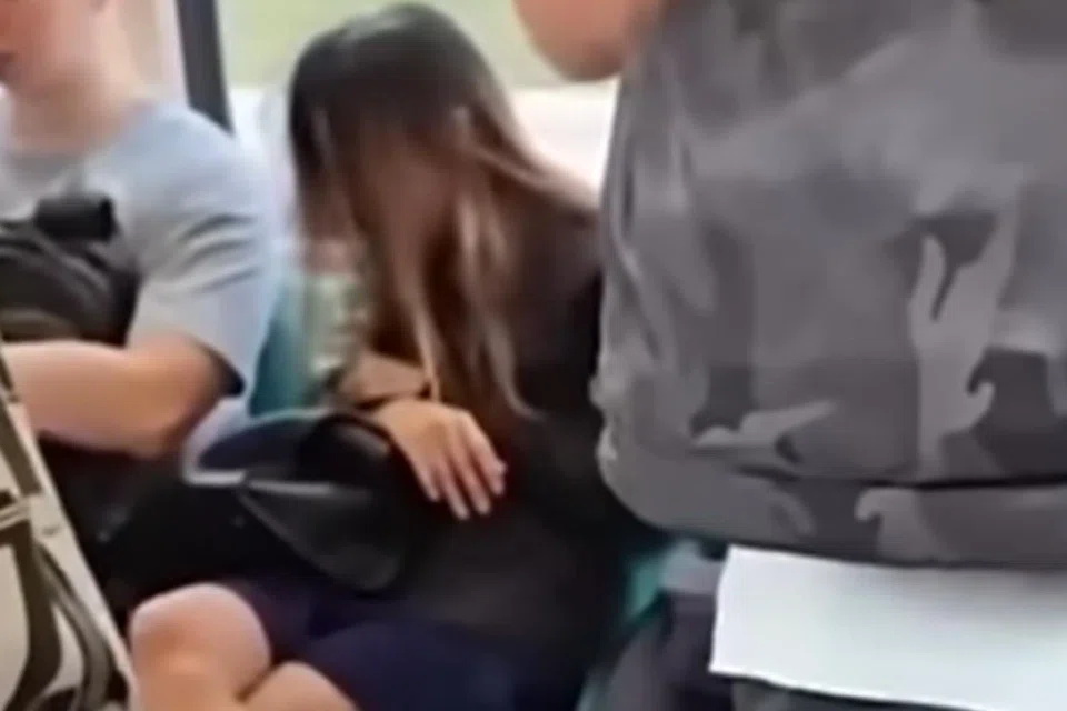 The woman was seen openly vaping on an MRT train. 
