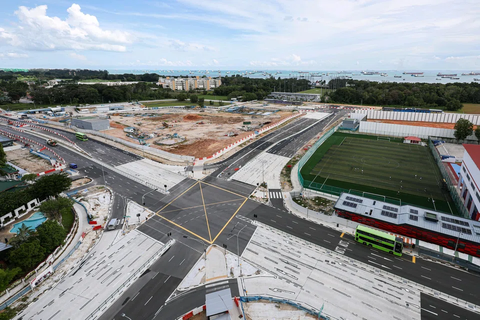 A new vehicular flyover will be constructed to extend Bedok South Road to the ECP between Laguna Flyover and Tanah Merah Flyover.
