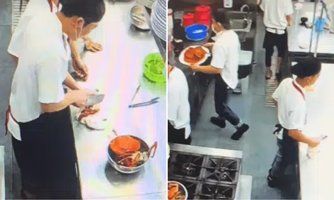 chef cutting crabs