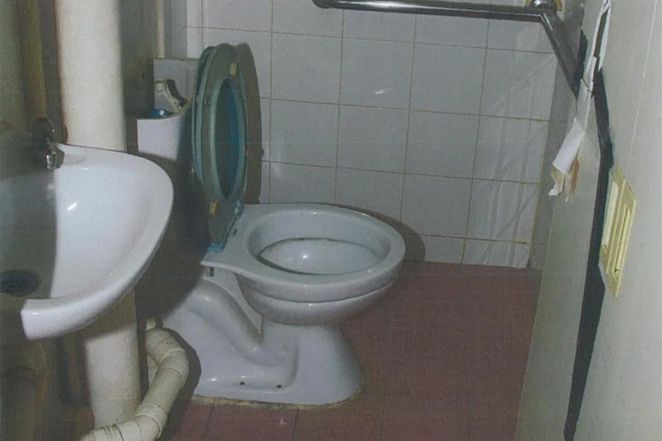 The men confined his two children naked in the toilet for nearly 10 months, from October 2016 to Aug 11, 2017. 