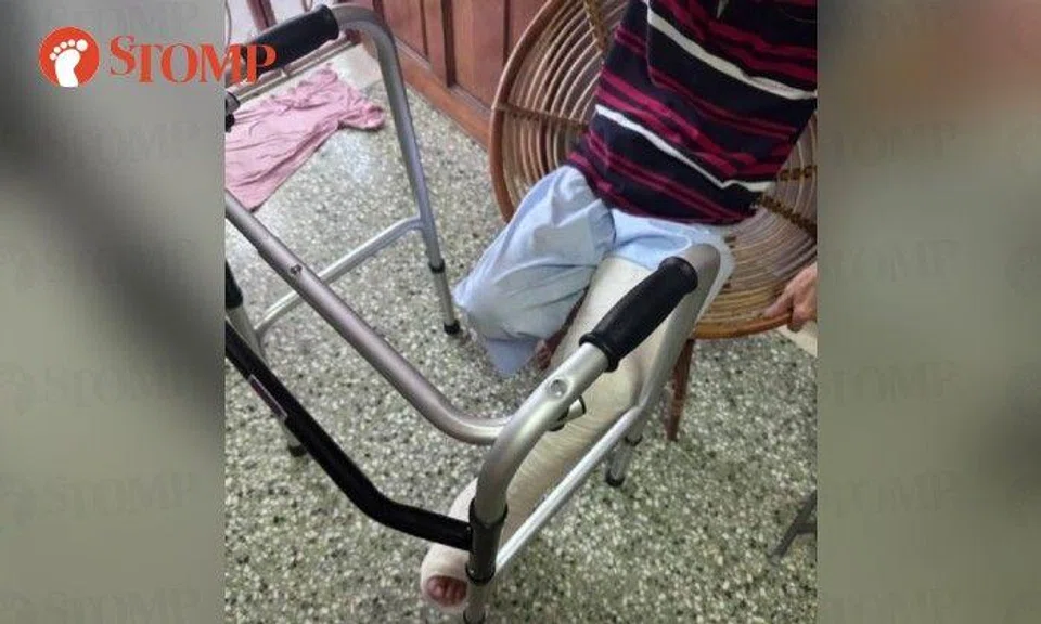 The Stomper shared a photo of her father's left leg in a cast.