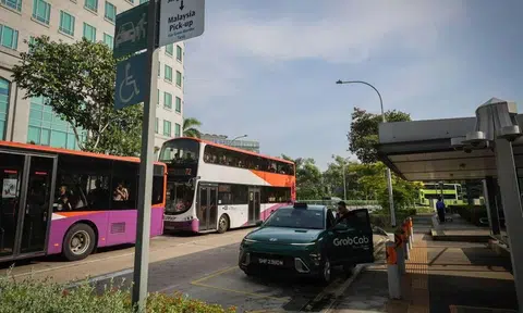 A cross-border taxi ride from a pick-up point near Century Square to The Mall at Mid Valley Southkey cost $111.20.
