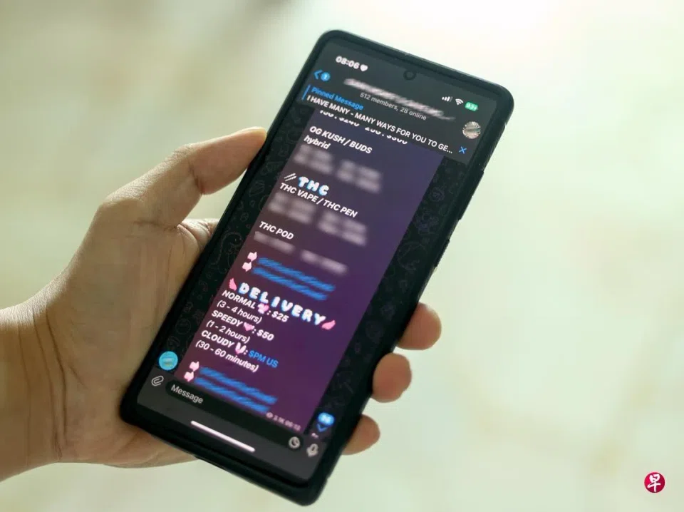 E-cigarettes being sold through Telegram chat groups.