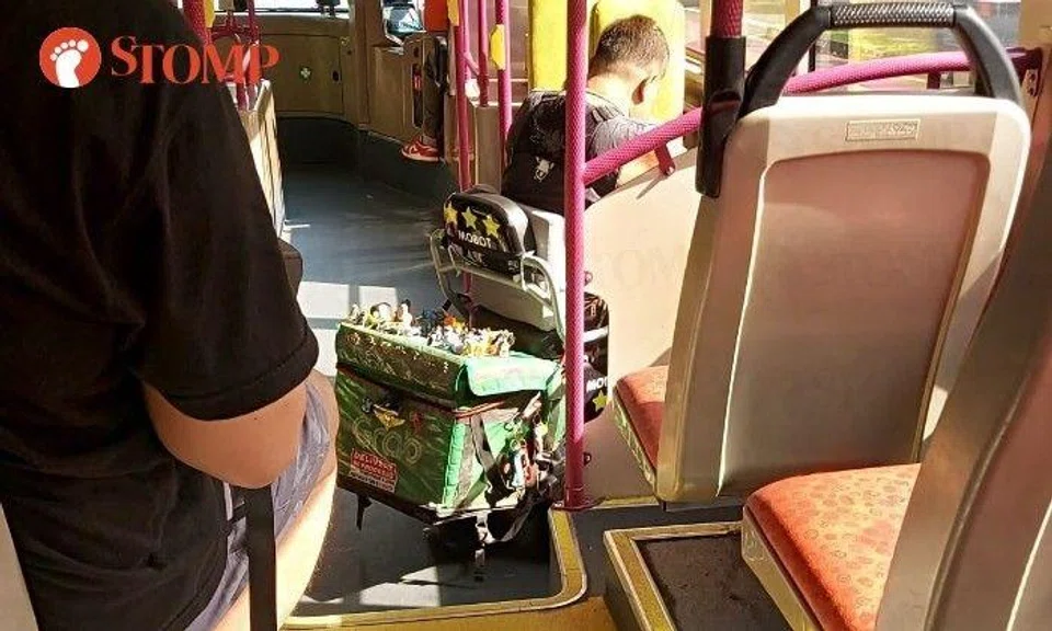 Stomper Ngow shared a photos of a man in a PMA in the wheelchair bay on a public bus at Jalan Jurong Kechil on Aug 13.