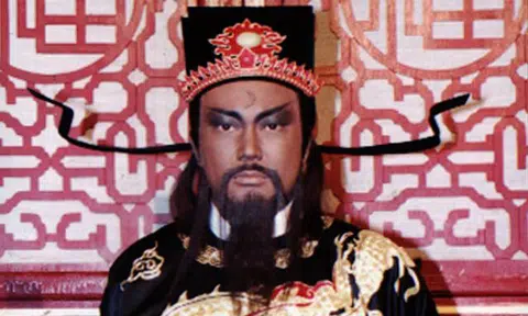 'Justice Bao' has operation to remove 10cm brain tumour
