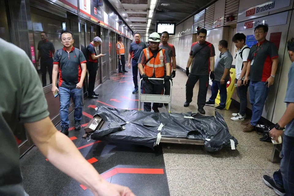 The door affected was the third one from the back on the north-bound platform.