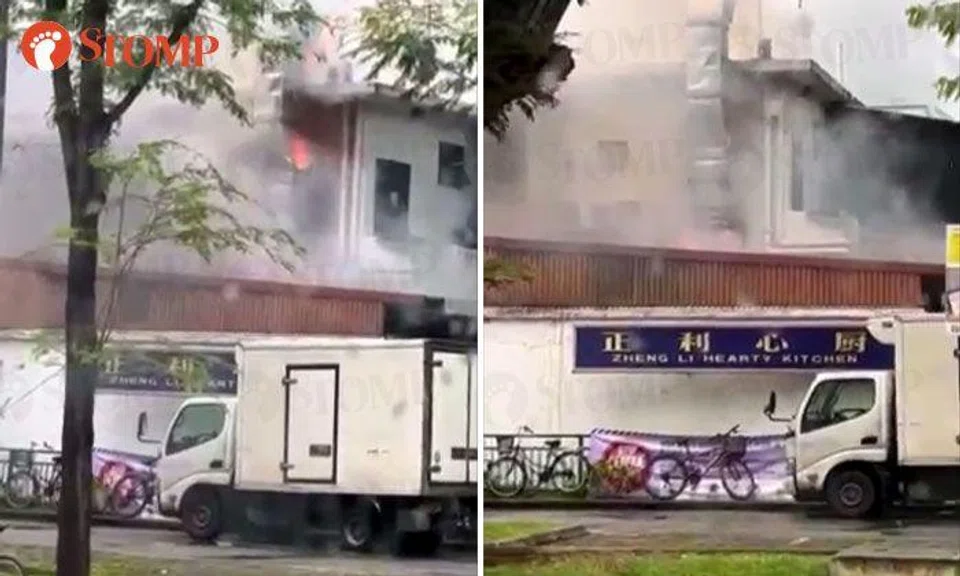 Members of public extinguish fire that broke out in kitchen of Geylang restaurant