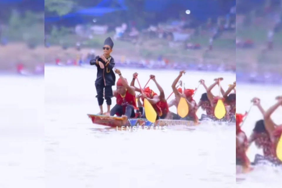 Dika's fame has led him to being named as a tourism ambassador for Riau.