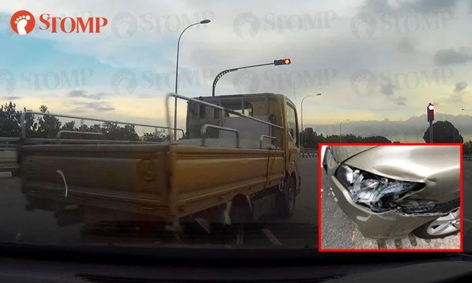 Lorry driver rams into side of car then drives away at Pasir Ris flyover