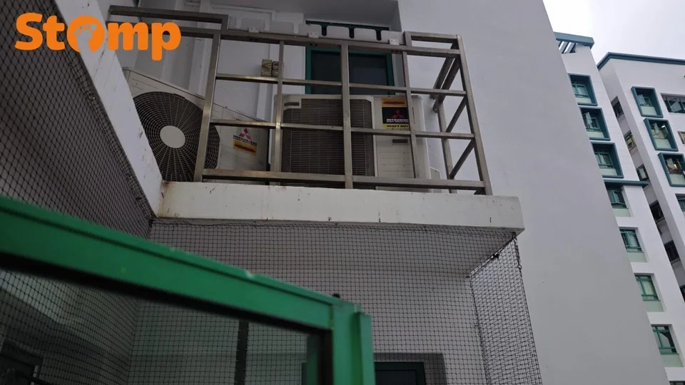 bird droppings on aircon ledge in Sembawang
