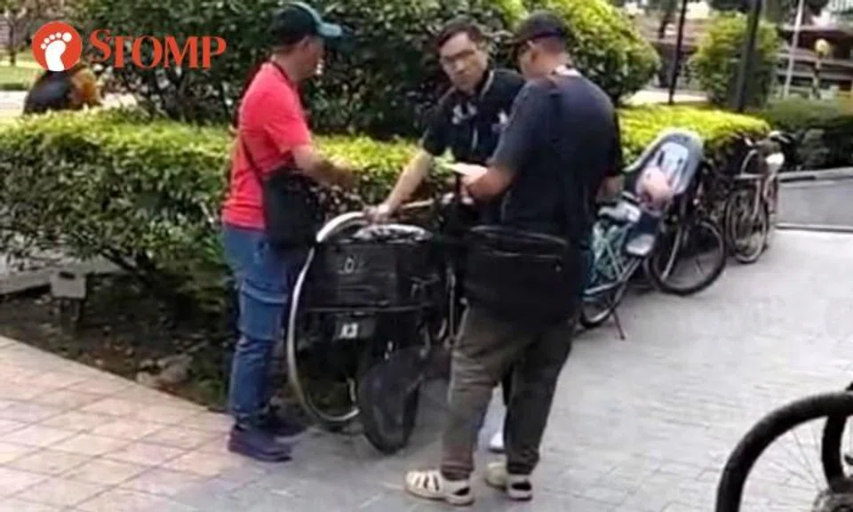 Stomper concerned to see LTA officers taking locked e-bike 'without permission' outside Great World