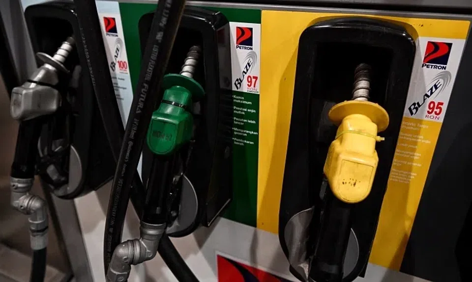 A Singapore-registered car was seen refuelling RON95 at a petrol station in Johor Baru a few days ago.