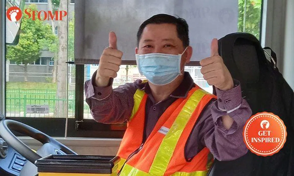 Bus captain puts smiles on passengers' faces with his amazing personality