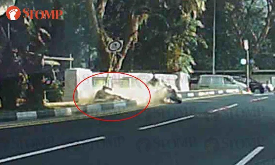 Motorcyclist mounts kerb -- and crashes right into sign post at Newton Circus