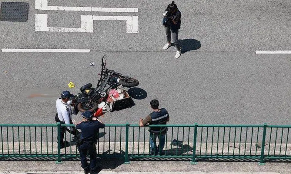 The accident took place in Yishun Avenue 9 at 10.08am on Sunday, said the police in response to queries. PHOTO: SHIN MIN DAILY NEWS