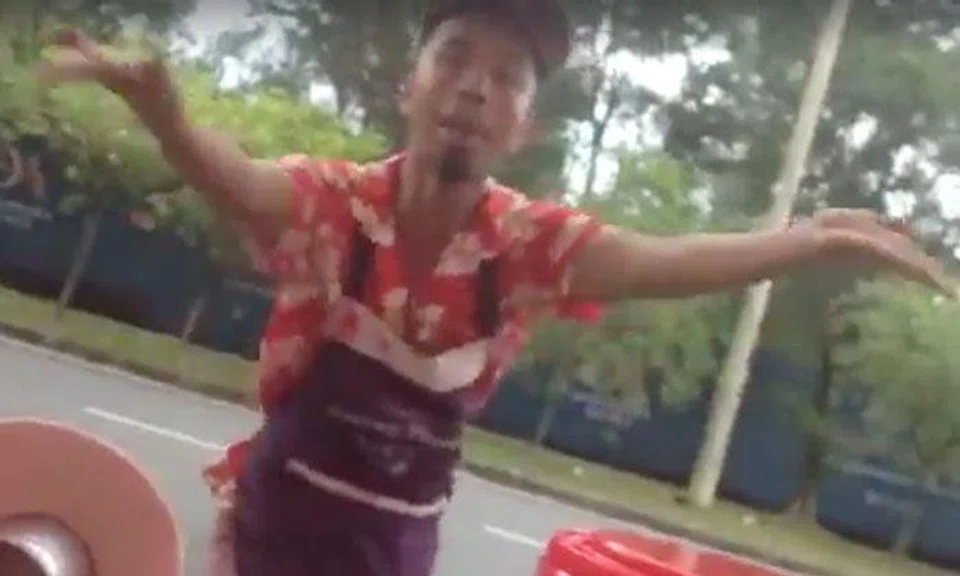 "I will rape you!": Malaysian street vendor hurls vulgarities and threatens to sexually assault competitor