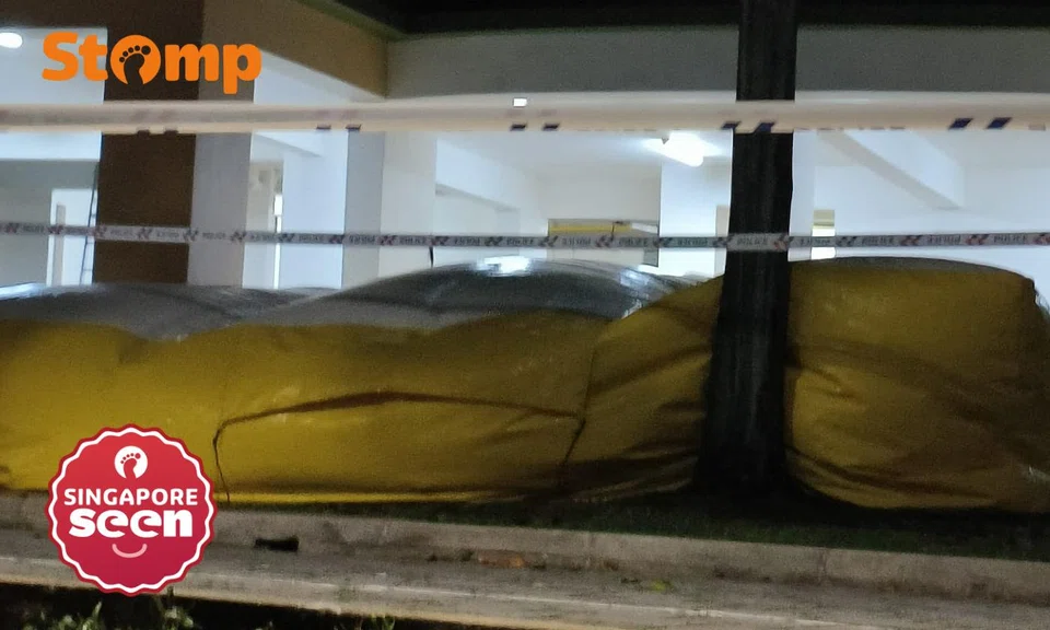 man locks himself in woodlands flat for hours